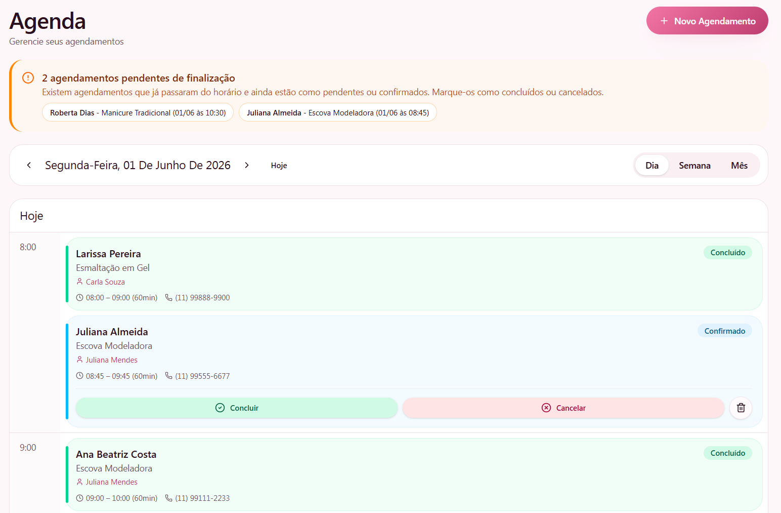 Agenda do dia no NailBook com cards de cada atendimento, alertas de agendamentos pendentes e ações para concluir ou cancelar